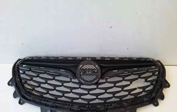 Opel Mokka X Front bumper upper radiator grill 475498858