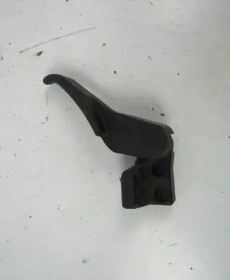 Volkswagen PASSAT B5 Engine bonnet/hood lock/latch loop/hook 3B1823533
