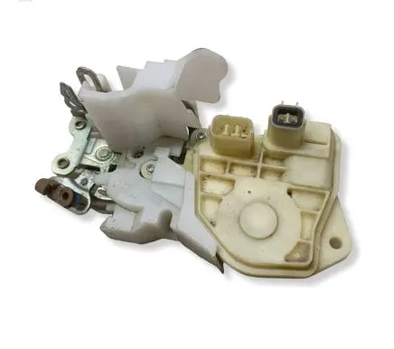 Honda CR-V Front door lock 