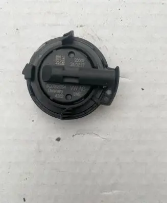 Volkswagen Golf VII Airbag deployment crash/impact sensor 5Q0959354 4382