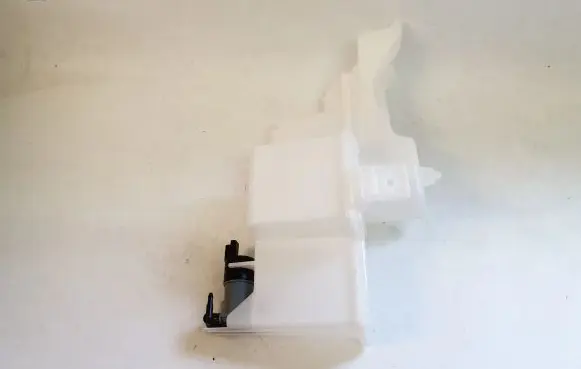 Nissan Qashqai Windshield washer fluid reservoir/tank 289106UA0A
