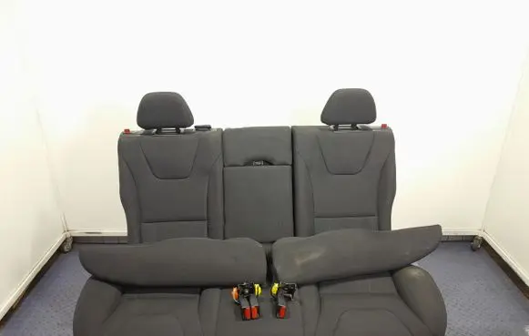 Volvo V60 Second row seats 