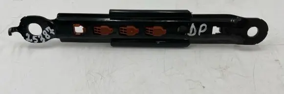 Toyota Sienna XL40 IV Seat belt adjustment rail