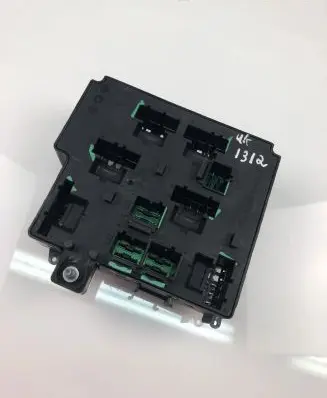Volvo XC60 Fuse module 32212299
