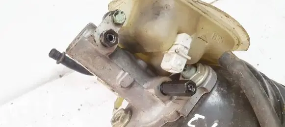 Audi A4 S4 B5 8D Master brake cylinder 4b0611301d