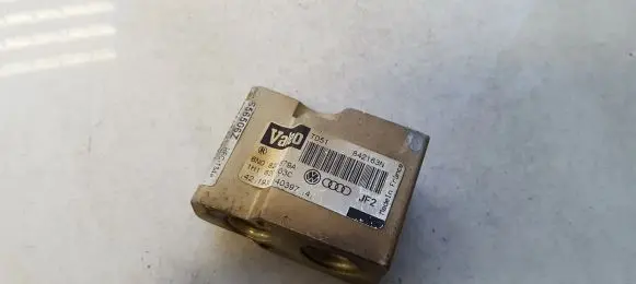 Air conditioning (A/C) expansion valve