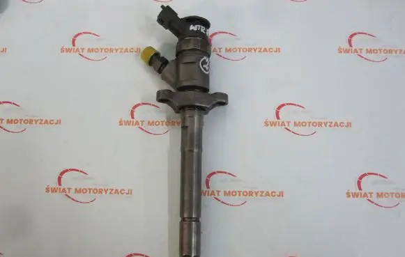 Peugeot 406 Fuel injector 0445110353