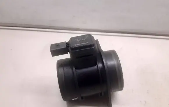 Volkswagen Golf VI Mass air flow meter 03L906461 5WK97023 024010132