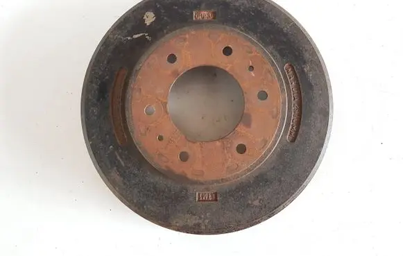 Mitsubishi L200 Drum brake (rear) MN102439