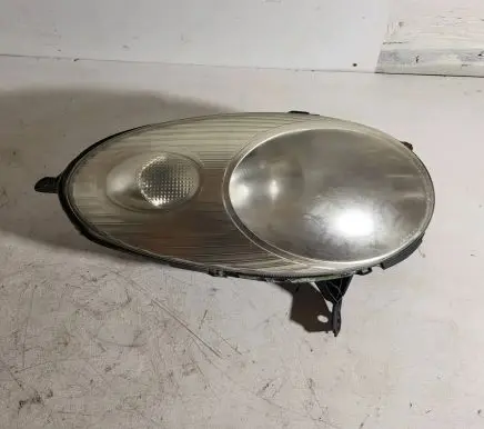 Nissan Micra Headlight/headlamp 082151194R