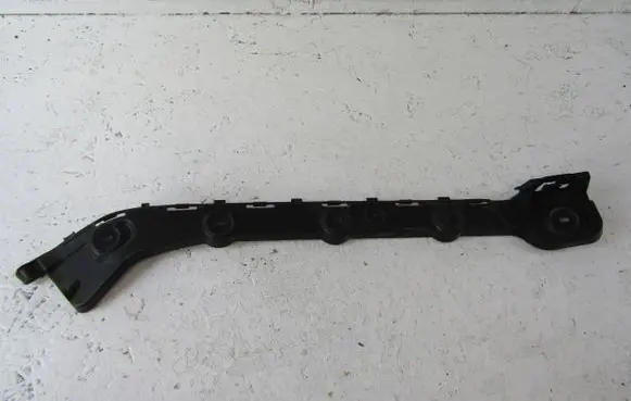 Skoda Octavia Mk3 (5E) Rear bumper mounting bracket 5E9807394