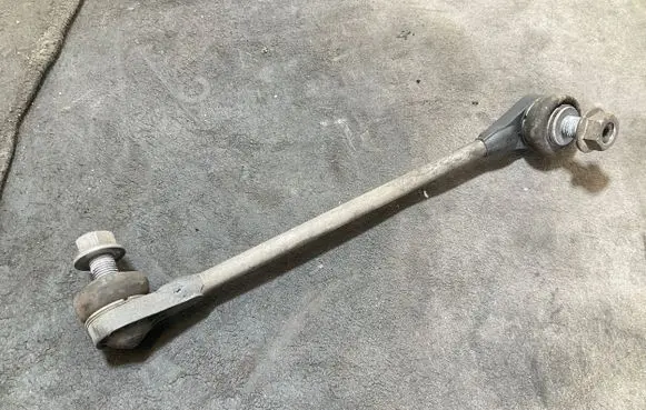Front anti-roll bar/stabilizer link