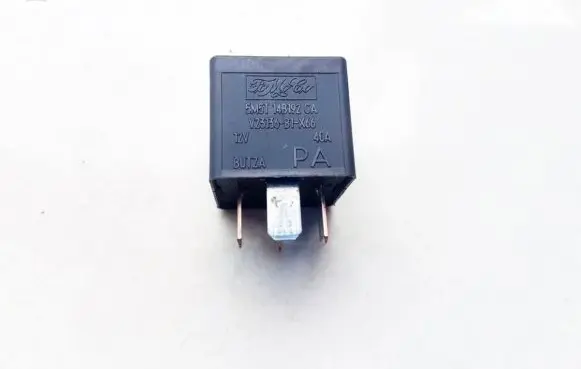 Ford Mondeo Mk III Other relay 5m5t14b192ca v23136-b1-x66