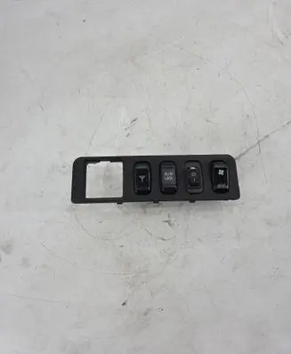 Mitsubishi Pajero A set of switches