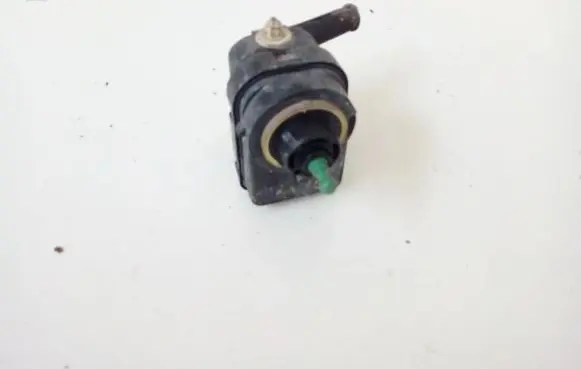 Renault Megane I Headlight level adjustment motor M7700840141