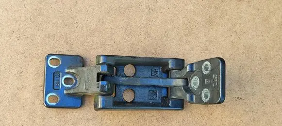 Mercedes-Benz Sprinter W906 Loading door lower hinge 