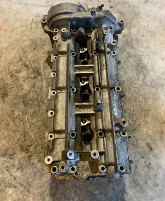 Mercedes-Benz C W203 Engine head A6420106720 22001301 A6420101230