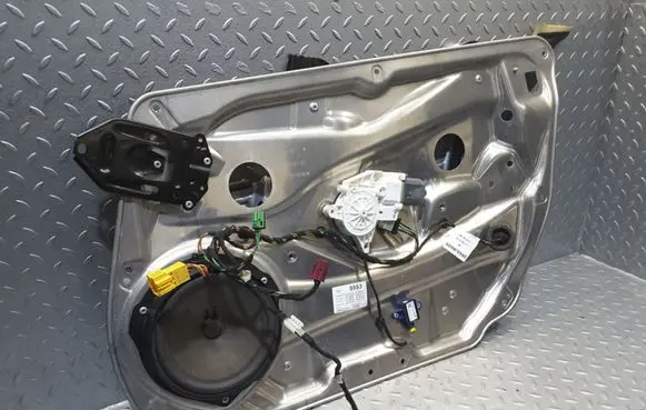 Mercedes-Benz E W212 Front door window regulator with motor A2128201102 A2048200242 2125400432