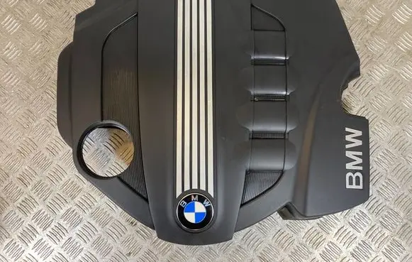 BMW 3 E90 E91 Engine cover (trim) 7797410