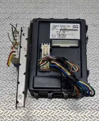 Nissan Micra Comfort/convenience module 284B11HB1E 116RI000255 116RAI000254