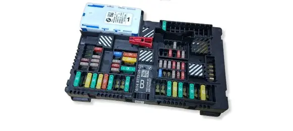 BMW 5 G30 G31 G38 Fuse module 8795477
