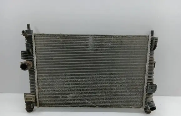 Ford C-MAX II Coolant radiator 8V618005CA