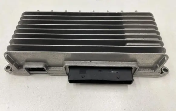 Audi Q7 4L Sound amplifier 4L0035223C 720300900000 4L0910223E