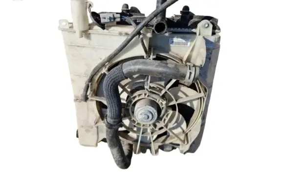 Peugeot 107 Coolant radiator 16360-0Q010