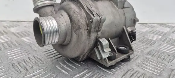 BMW 5 E60 E61 Water pump 7545201