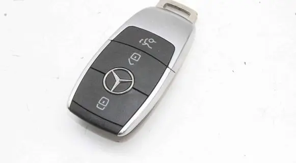 Mercedes-Benz EQB Ignition key/card A1779055806