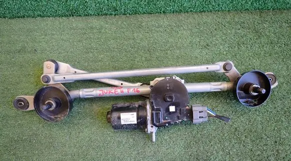 Nissan Juke II F16 Front wiper linkage and motor 