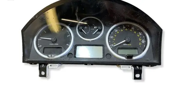 Land Rover Discovery 3 - LR3 Speedometer (instrument cluster) 8H2210849BB AH500190 8H2214C026AB