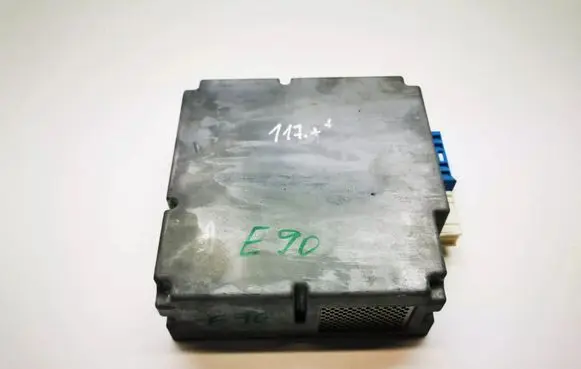 BMW 3 E90 E91 Video control module 9111001 920045028