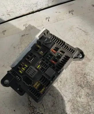 BMW X6 E71 Fuse module 518954021a