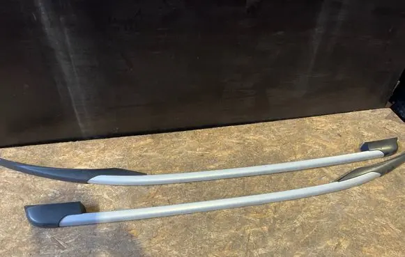 Ford Turneo Courier Roof bar rail