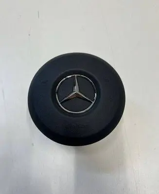 Mercedes-Benz GLA H247 Steering wheel airbag