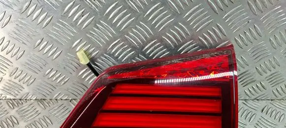 Mitsubishi Outlander Tailgate rear/tail lights 