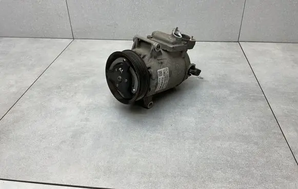 Audi A1 Air conditioning (A/C) compressor (pump) 5N0820803E