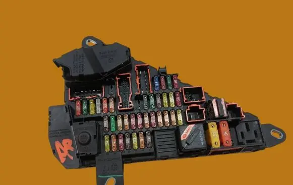BMW 6 E63 E64 Fuse box set 6956505