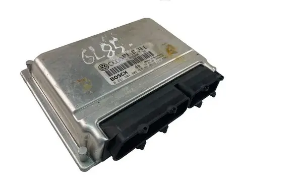 Audi A4 S4 B5 8D Engine control unit/module ECU 8D0907558E 0261204805