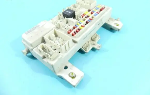 Ford Focus Central body control module 4M5T-14A073-BD IMPRK1330483