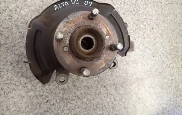 Suzuki Alto Front wheel hub spindle knuckle
