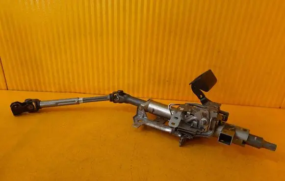 Opel Mokka B Steering wheel axle