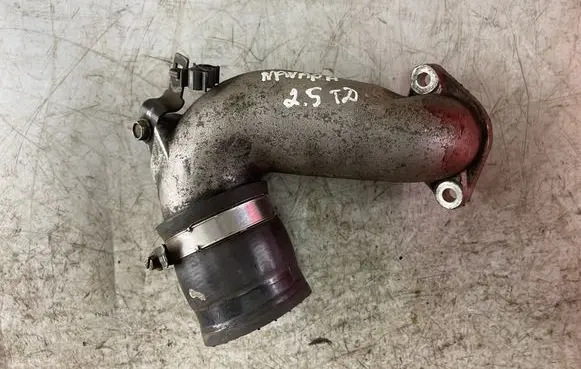 Nissan Navara D40 Intercooler hose/pipe