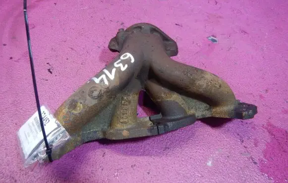 Renault Twingo II Exhaust manifold 243421