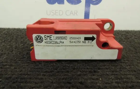 Volkswagen Golf IV Airbag deployment crash/impact sensor 1J0909606D