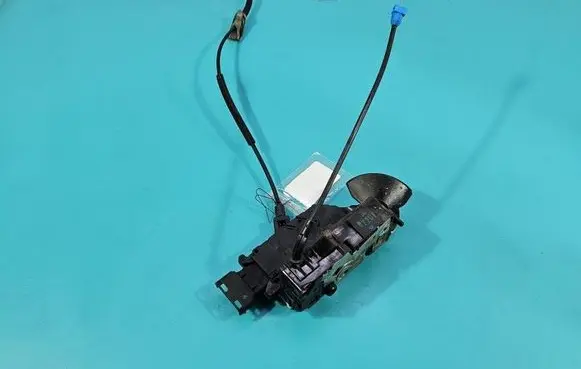 Citroen C4 Grand Picasso Front door lock 24087158 IMPRK1558190