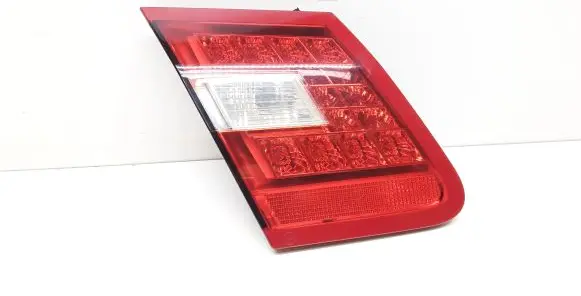 Mercedes-Benz E W212 Tailgate rear/tail lights A2128200764