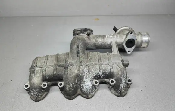Audi A3 S3 8L Intake manifold 038129713B