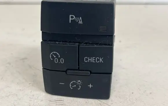 Audi Q7 4L Parking (PDC) sensor switch 4L2927123A